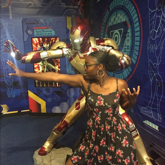 WHO AM I!? - Picture 3 of 6